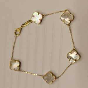 18k Vca bracelet